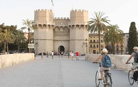 Private Old Town Golden Age Valencia Tour