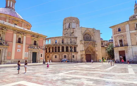 Explore Valencia’s Art and Culture with a Local