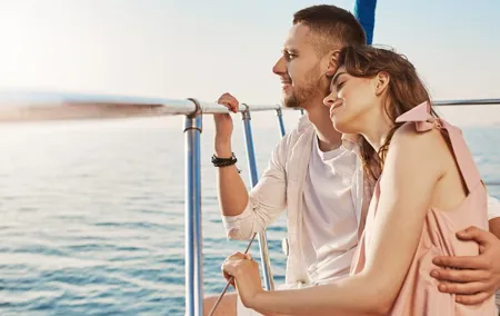 Valencia by Land & Sea: E-Bike Tour + Catamaran Cruise
