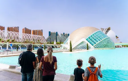 Private Valencia Full-Day Tour - Highlights, Museums & Paella