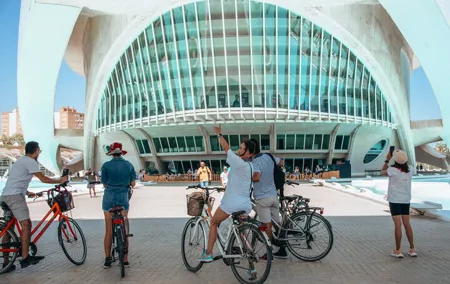 Valencia al completo en Bicicleta