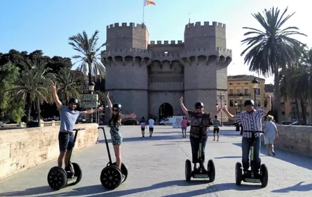 Walking Tapas 1h & Segway Valencia Tour 1h