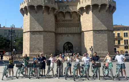 Discover Valencia by bike – tour in Dutch