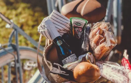 Valencia Bike and Picnic with Local Flavors and Scenic Views
