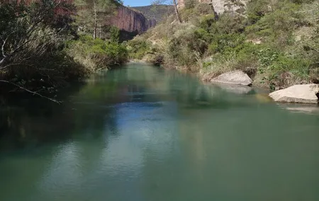 Chulilla Canyon Adventure and Hanging Bridges Hike