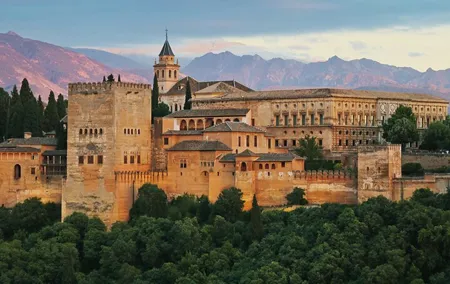 Full Alhambra Tour with Official Guide