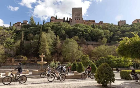 Albaicin & Sacramonte Electric Bike Tour in Granada