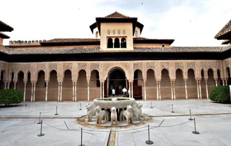 Alhambra and Nasrid Palaces Ticket with Audioguide