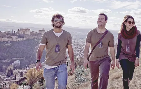 Granada's Hidden Treasures: Albayzin and Sacromonte Walking Tour