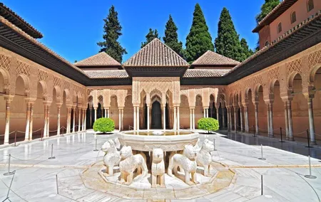 La Alhambra de Granada Group Tour from Motril Puerto