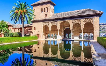 PREMIUM 2 Hour Alhambra and Generalife Tour + tickets