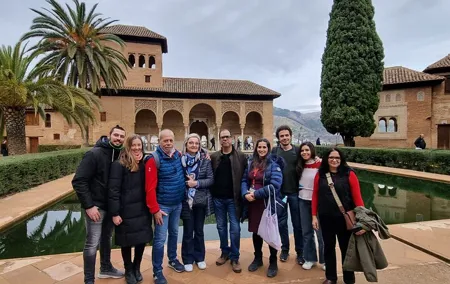 Alhambra Skip-the-line Private Tour including Nasrid Palaces
