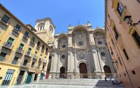 Granada City Center and Albaicin Private Tour