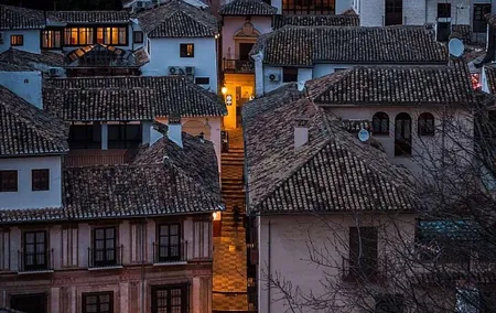 Granada: Albaicin and Sacromonte Private Tour
