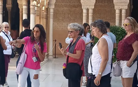 Alhambra Tour & ticket: Nasrid Palaces, Alcazaba & Generalife