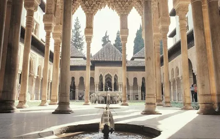 Granada full day: La alhambra completa + el Albaicin y Sacromonte