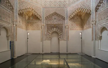 Granada: Royal Chapel guided walking tour