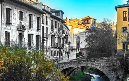 Enchanting Granada: A Self-Guided Audio Tour