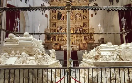 Granada: Cathedral and Royal Chapel Private tour with tickets