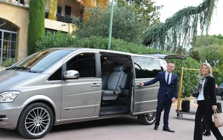 Granada to Seville Private Transfer