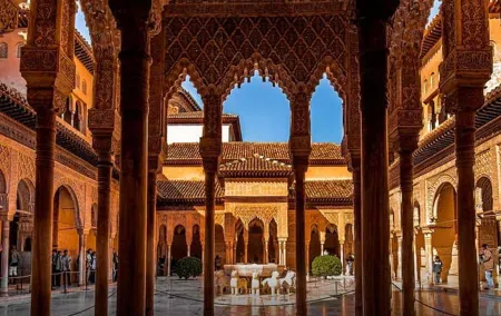Granada / Alhambra palace Private tour from Motril port for up to 8 persons