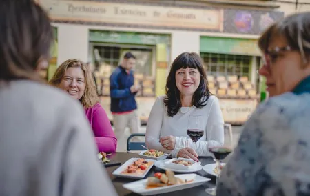 Granada Tapas and wine tour!
