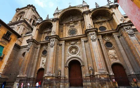 Private 3-hour Walking Tour Granada (incl. tickets to Cathedral & Royal Chapel)