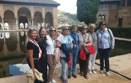 Alhambra Soul:Join a Group,with specialist guide.Skip the line .