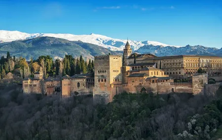 Generalife, Gardens and Alcazaba guided tour (without Nasrid Palaces)