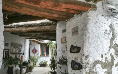 Tour to the villages of the Alpujarra from the center of Granada