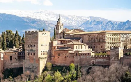 Alhambra Audio guided Tour with Nasrid Palaces and Generalife