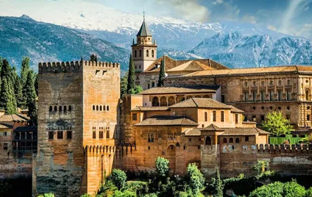 Granada Private Walking Tour with a Local