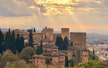 Wizyta z polskim przewodnikiem w Alhambra, Granada
