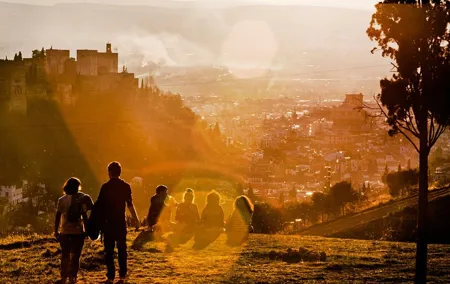 Granada: Albaicin and Sacromonte Sunset Tour - by Oh My Good Guide!