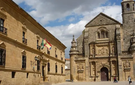 Úbeda and Baeza private tour in a day from Granada with tickets.