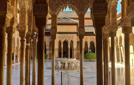 Private Tour to Granada from Seville with Alhambra Visit