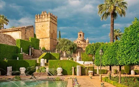 Private Transfer Seville to Granada with a Tour of Cordoba/Mosque