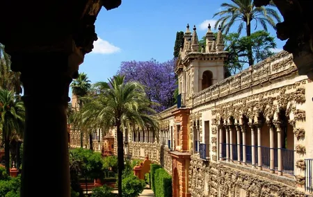 Private Alcazar, Giralda and Cathedral of Seville Tour