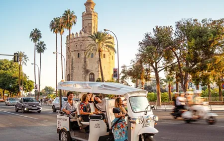 Express Tour of Seville in Private Eco Tuk Tuk
