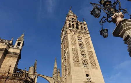 Seville Cathedral and Giralda Entry Tickets with Audio Guide