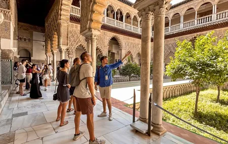 Seville Guided Tour: Alcazar, Cathedral & Giralda in English