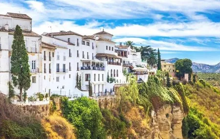Private Seville Transfer to Malaga Including Visit to Ronda