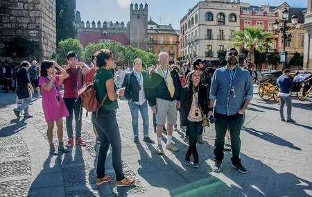 Seville Small Group Tour: Alcazar, Cathedral & Giralda