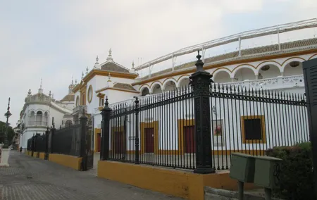 Private tour to the bullring La Maestranza