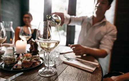 Sevilla: Fun Wine Tasting with an Spanish Sommelier