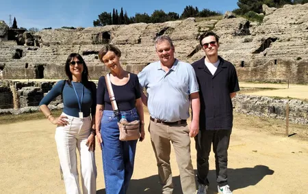 2-hour guided tour of Italica