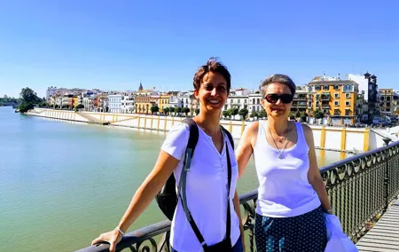 Private personalized Seville street tour of 2.5 hours