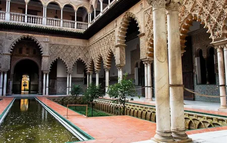 Seville Sightseeing Tour with Alcazar and Cathedral Tickets