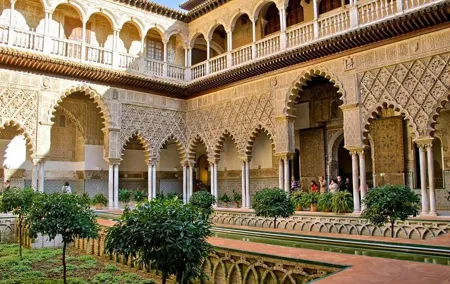 3-hour Seville Cathedral and Alcazar Skip-the-Line Combo Tour