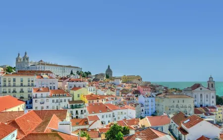 Seville Private transfer to Lisbon with Optional Evora stop
